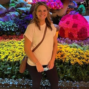 Meet your Posher, Stephanie